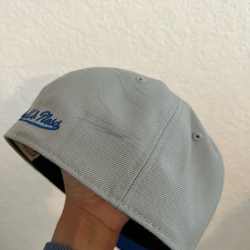 Hat - Picture 5 of 5